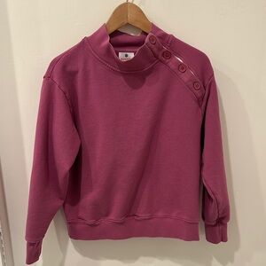 Button Neck-Detail Sweatshirt